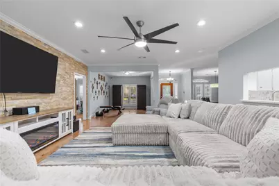 816 Sherwood Forest Drive, Dickinson, TX 77539 - Photo 13
