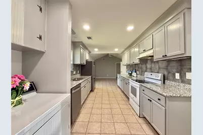 8906 Leader Street, Houston, TX 77036 - Photo 3