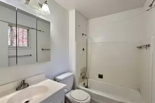 8906 Leader St, Houston, TX 77036 - Photo 11