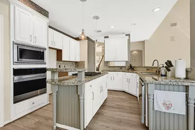 4902 Bellmead Drive, Missouri City, TX 77459 - Photo 9