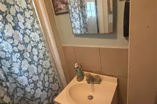 4406 Sumpter St, Houston, TX 77020 - Photo 9