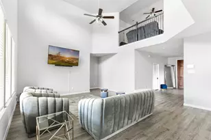 18215 Bayonne Channel Ct, Houston, TX 77044 - Photo 9