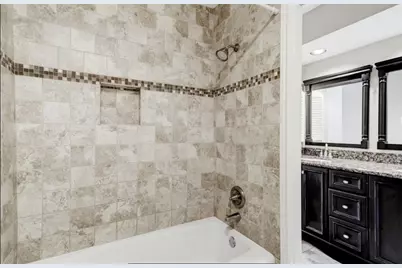 5968 Woodway Place Court, Houston, TX 77057 - Photo 9