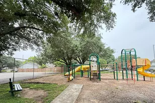 11335 Bayou Pl Ln, Houston, TX 77099 - Photo 39