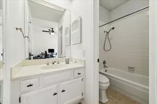 11711 Memorial Dr, Houston, TX 77024 - Photo 9