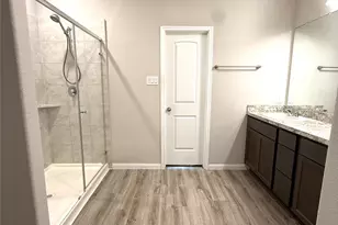 2268 River Oaks Dr, West Columbia, TX 77486 - Photo 9