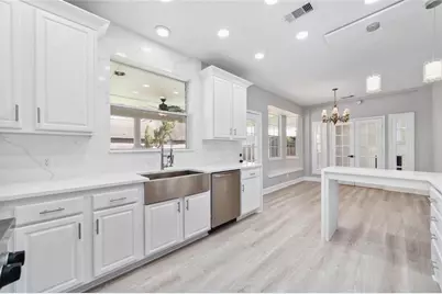 457 Corridor Way, Stafford, TX 77477 - Photo 9