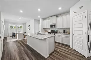 2636 Bellwick Cyn Ct, Pearland, TX 77089 - Photo 5