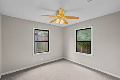 810 23rd Street N, Texas City, TX 77590 - Photo 9