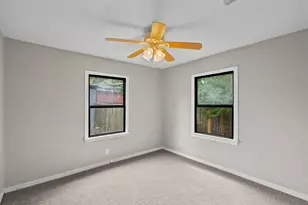 810 23rd St N, Texas City, TX 77590 - Photo 9