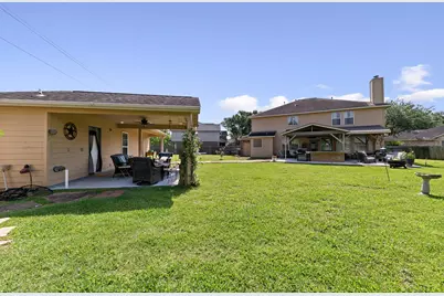 1927 Lavender Field Drive, Sugar Land, TX 77479 - Photo 27