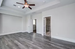 11023 Acorn Falls Dr, Houston, TX 77043 - Photo 23