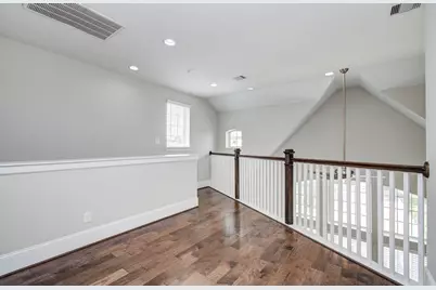 11023 Acorn Falls Drive, Houston, TX 77043 - Photo 19