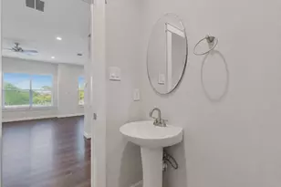 603 Link Rd, Houston, TX 77009 - Photo 25