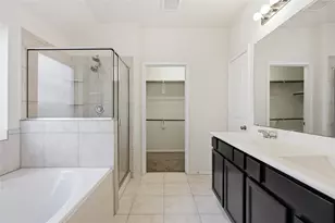 521 Waterside Ridge Ln, La Marque, TX 77568 - Photo 17