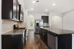 521 Waterside Ridge Ln, La Marque, TX 77568 - Photo 9
