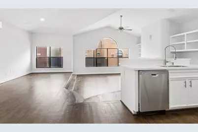 9810 Abigail Grace Court, Houston, TX 77025 - Photo 9