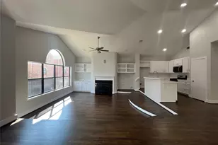 9810 Abigail Grace Ct, Houston, TX 77025 - Photo 3