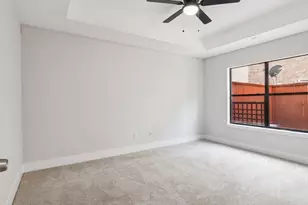 9810 Abigail Grace Ct, Houston, TX 77025 - Photo 7