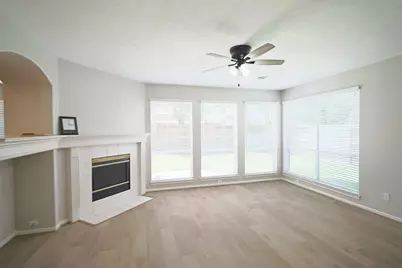 18123 Sumerset Knls Court, Houston, TX 77094 - Photo 5