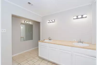 2523 S Broadway Street, La Porte, TX 77571 - Photo 13