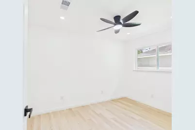2002 Jones Street, Rosenberg, TX 77471 - Photo 13