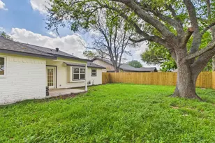 2002 Jones St, Rosenberg, TX 77471 - Photo 29