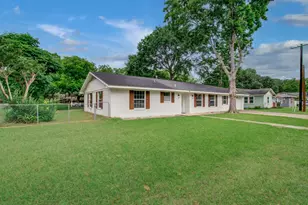 1722 Front St, Columbus, TX 78934 - Photo 37