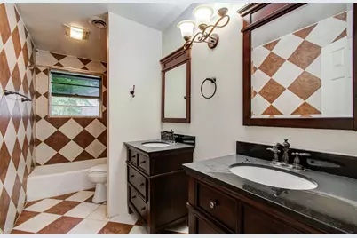 1722 Front Street, Columbus, TX 78934 - Photo 15