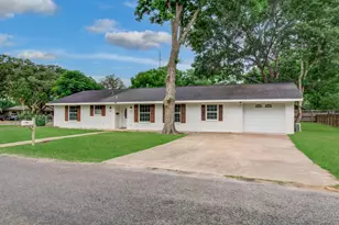 1722 Front St, Columbus, TX 78934 - Photo 39