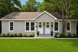 106 S 6th Ave St, Highlands, TX 77562 - Photo 1