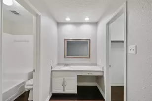2811 Broad Haven Dr, Houston, TX 77067 - Photo 13