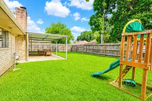 8419 Avington Rd, La Porte, TX 77571 - Photo 35