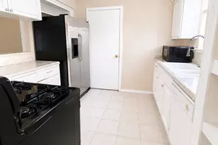 8419 Avington Rd, La Porte, TX 77571 - Photo 11