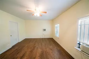 2303 Chestnut St, Houston, TX 77009 - Photo 9