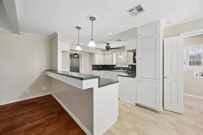 1659 Imperial Crown Drive, Houston, TX 77043 - Photo 13