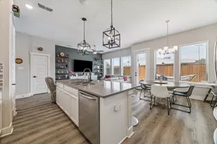 964 Ford Pines Ln, Houston, TX 77091 - Photo 9