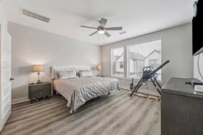 964 Ford Pines Lane, Houston, TX 77091 - Photo 13