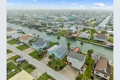 3719 Brewster Key, Galveston, TX 77554 - Photo 37