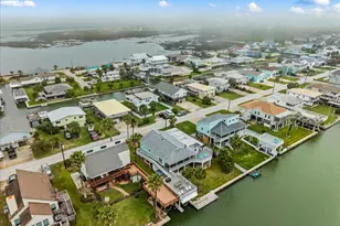 3719 Brewster Key, Galveston, TX 77554 - Photo 39