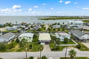 3719 Brewster Key, Galveston, TX 77554 - Photo 41