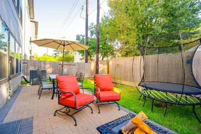 10709 Centre Forest Drive, Houston, TX 77043 - Photo 9