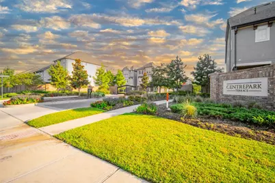 10709 Centre Forest Drive, Houston, TX 77043 - Photo 45