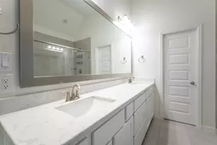 10709 Centre Forest Dr, Houston, TX 77043 - Photo 37
