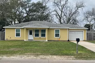 1708 Sycamore St, Bay City, TX 77414 - Photo 1