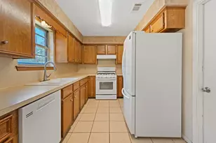 2505 Conquest Cir, Bryan, TX 77803 - Photo 9