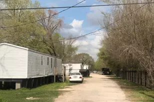 3182 Brownie Campbell Rd, Houston, TX 77038 - Photo 1