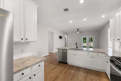 6167 White Spruce Drive, Conroe, TX 77304 - Photo 11