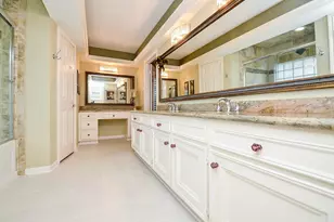 626 Longview Dr, Sugar Land, TX 77478 - Photo 27