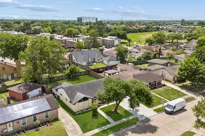 5811 Birchmont Drive, Houston, TX 77092 - Photo 17